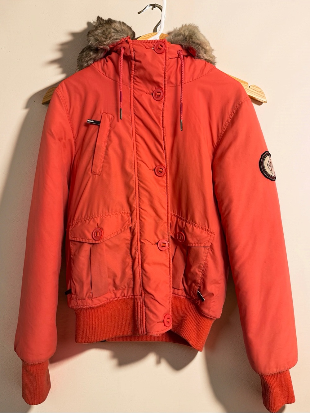 Bench Coral Faux Fur Hooded Winter Jacket Y2K Bomber Coat Women’s | Size M
